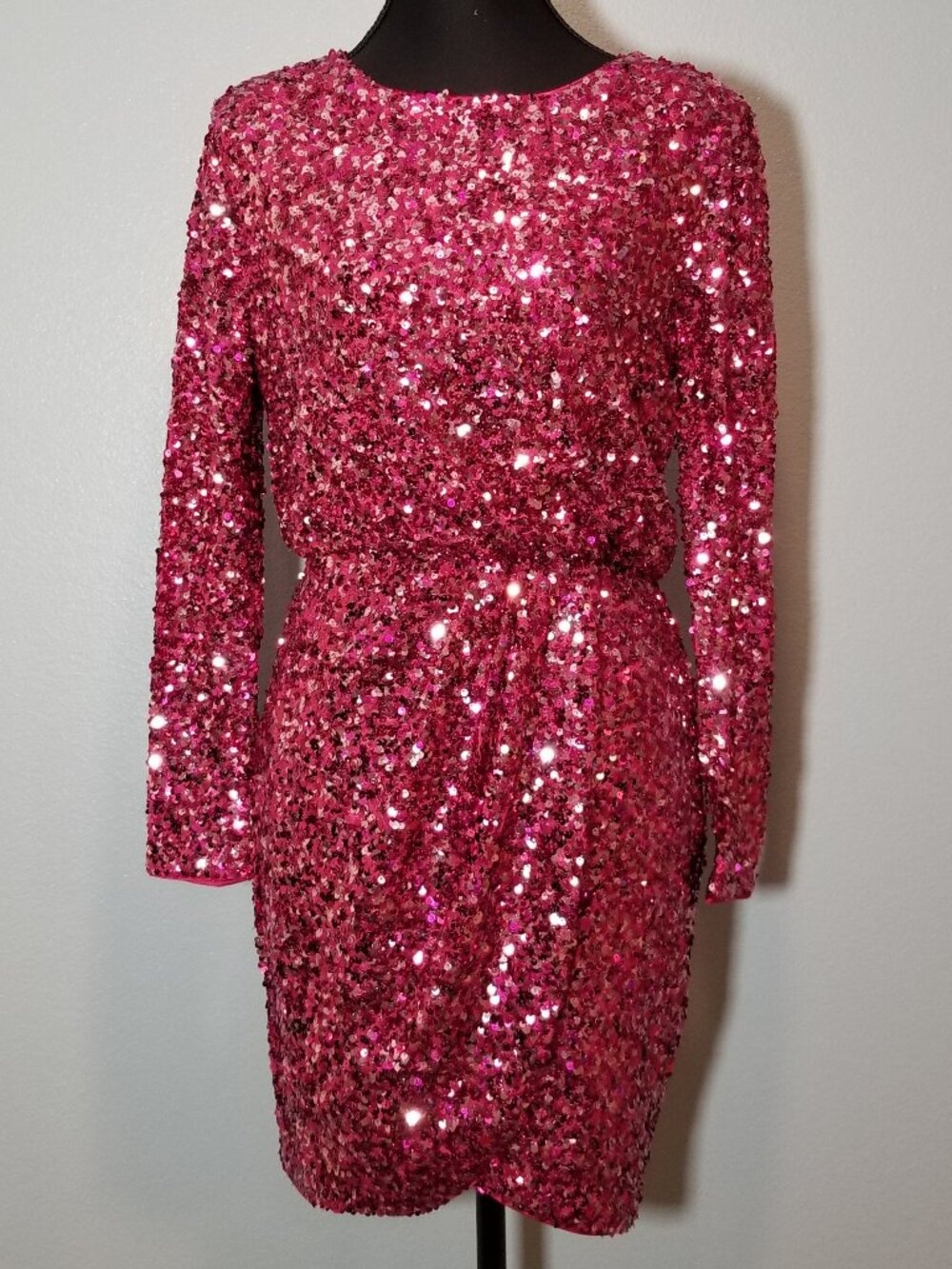Ever New Pink Sequin Long Sleeve Mini Dress Size 2 Prom Formal HOCO Cocktail NWT
